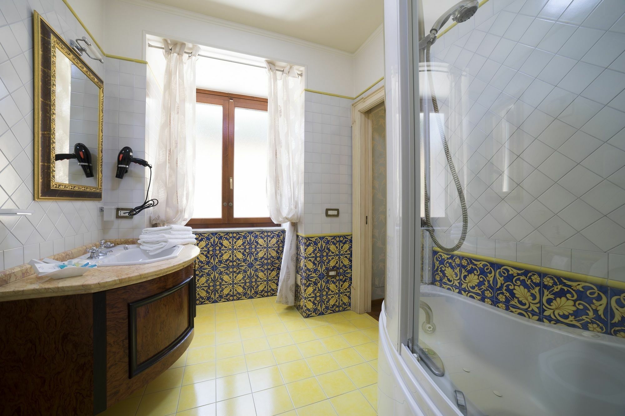 B&B 'O Sole Mio! Napoli Dış mekan fotoğraf